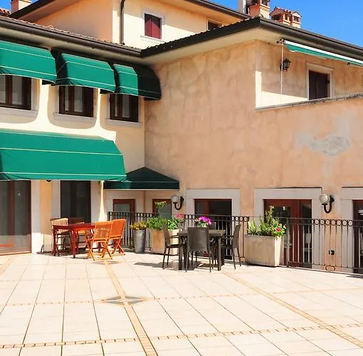 Domus Romanae In Centro Storico * פסקיארה דל גארדה